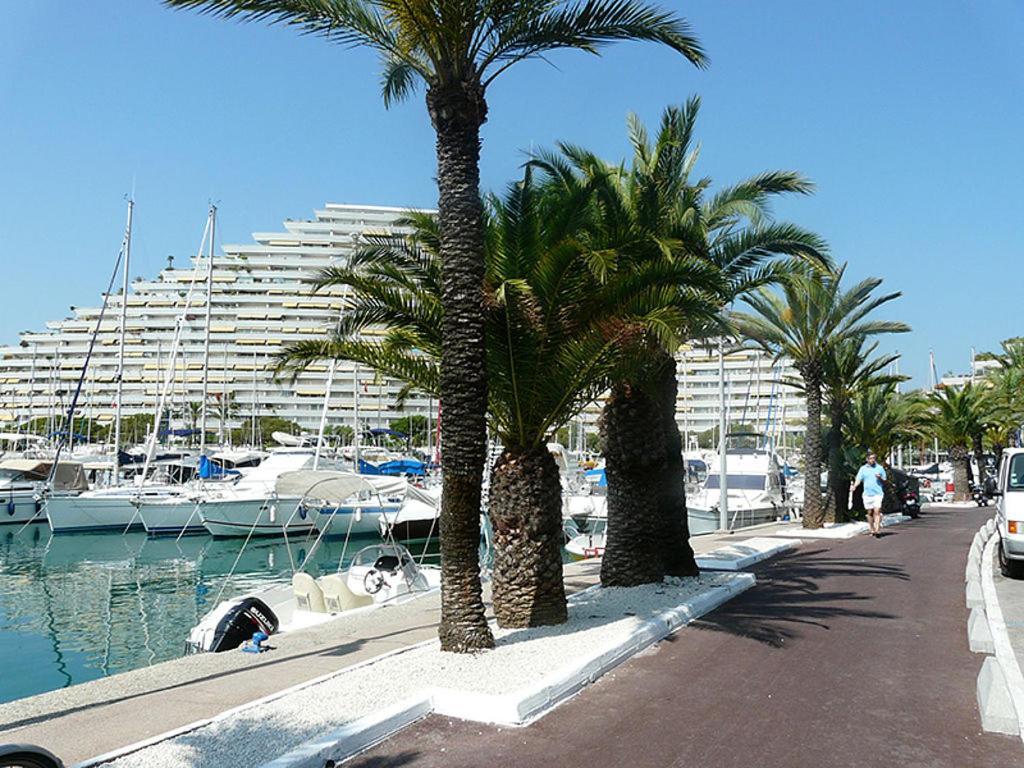 Studio Rez De Jardin Marina Baie Des Anges Villeneuve-Loubet Exteriör bild