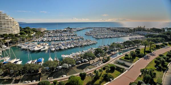 Studio Rez De Jardin Marina Baie Des Anges Villeneuve-Loubet Exteriör bild